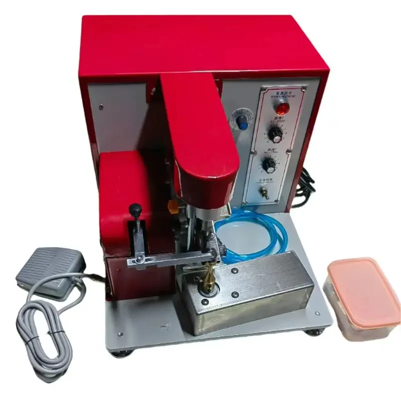 

Coloring Small Leather Wallet Oil Paint Dyeing Equipment