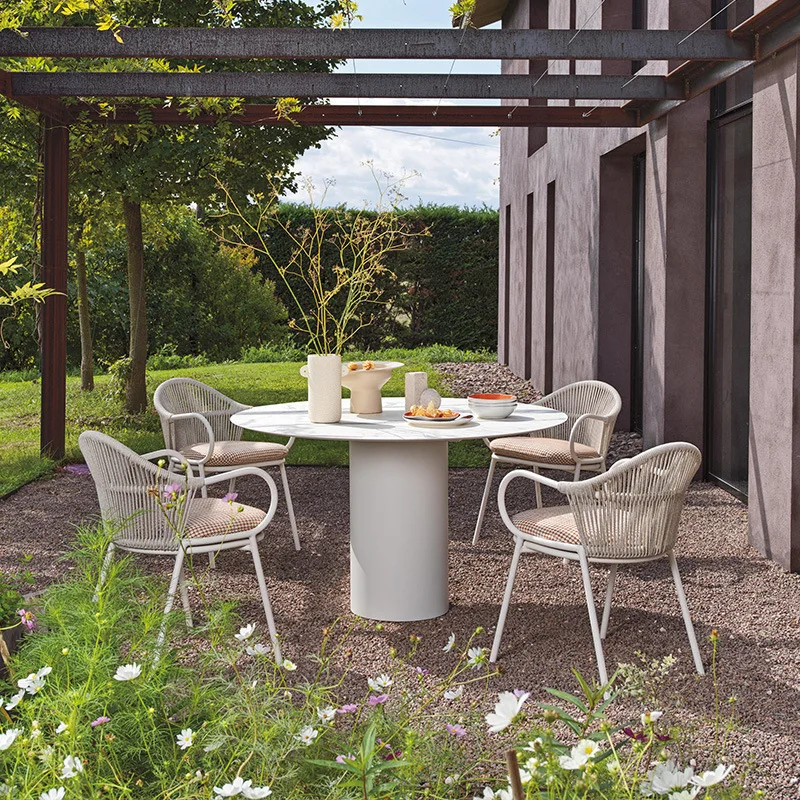 

Outdoor courtyard table and chair villa garden outdoor leisure high-end furniture outdoor tea table rattan dining chair rock