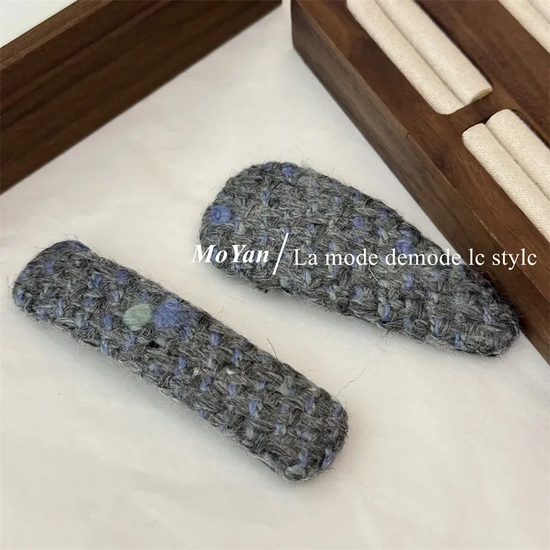 Korean version Xiaoxiangfeng wool knitted bb clip triangular hairpin retro temperament rectangular clip versatile bangs sideclip