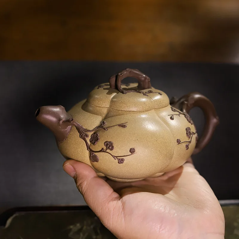 Zisha pot, famous handmade raw ore section mud large capacity tendon pattern plum pile pot master 410ml