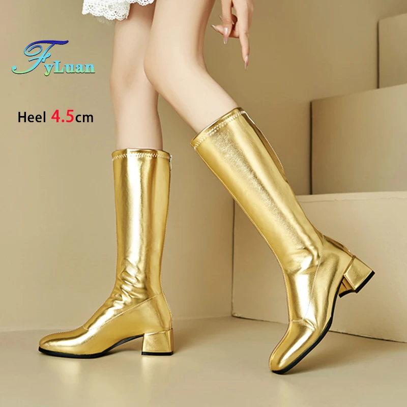 

Повседневные высокие сапоги. Роскошные женские сапоги с золотым квадратным носком и блочным каблуком. Осень-зима 2024, большие размеры 44, 45–46, туфли на массивном каблуке.