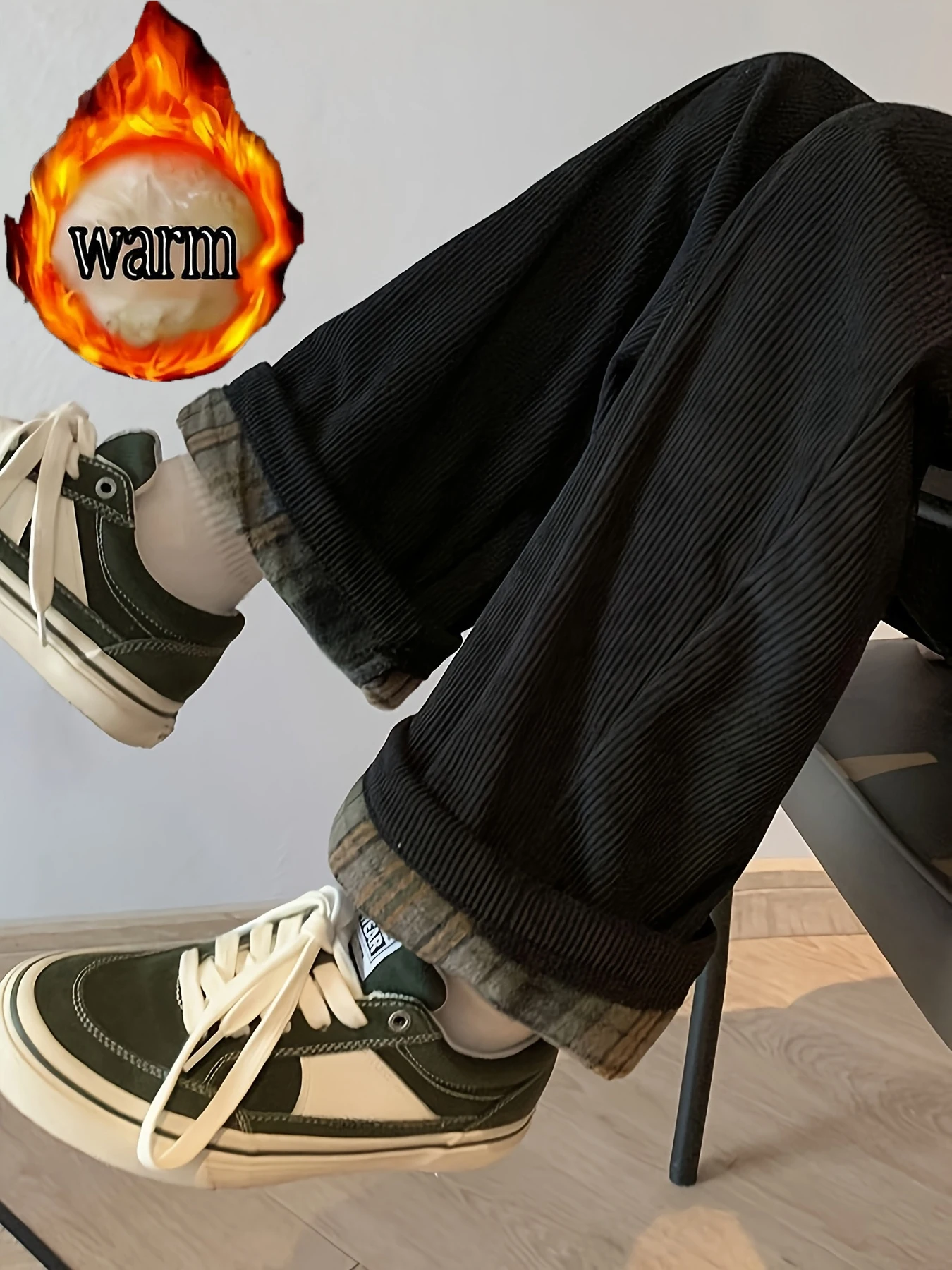 Pantaloni a gamba dritta casual scozzesi a blocchi di colore retrò in tinta unita per donna, pantaloni sportivi drappeggiati larghi in velluto a coste ispessito foderato in pile autunno e inverno, pantaloni di cotone giovanile, pantaloni versatili per pendolarismo in stile giapponese ispessito, alla moda