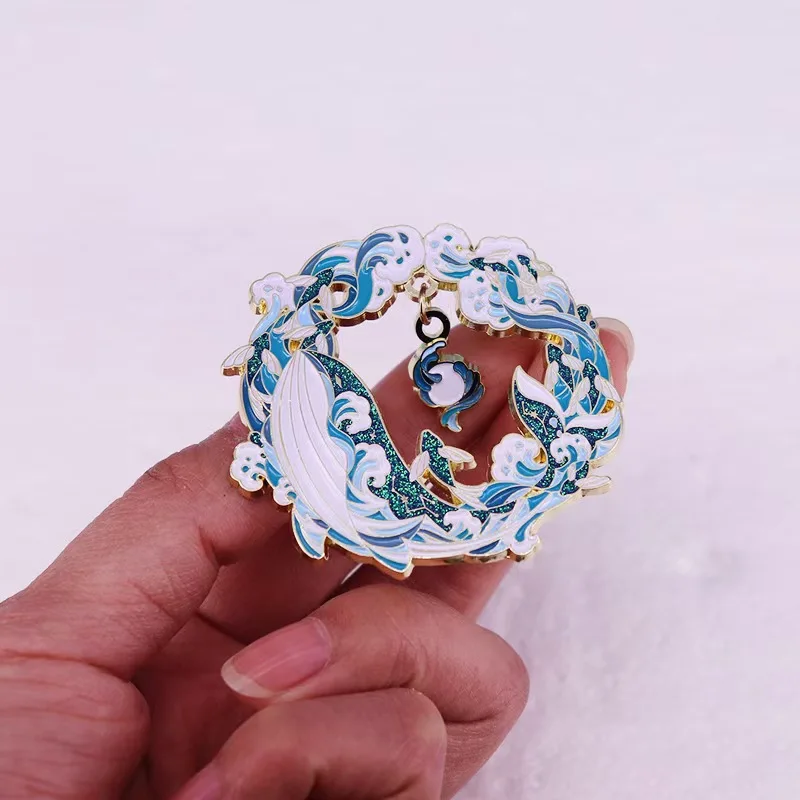Cute Sea Animal Brooch Glitter Whale Badge Fashion Student Backpack Pin Clothing Accessories Friends Jewelry Gift