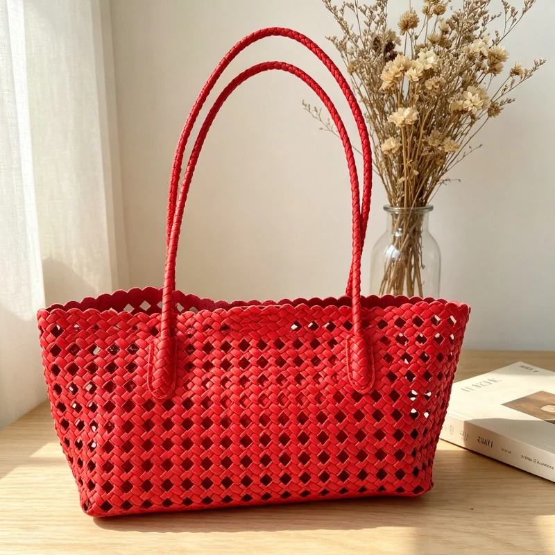 Fashion Hollow Out Woven Basket Bag Red Solid Color Hand-woven Shoulder Bag With Inner Bag New Large Capacity Commuter Handbag