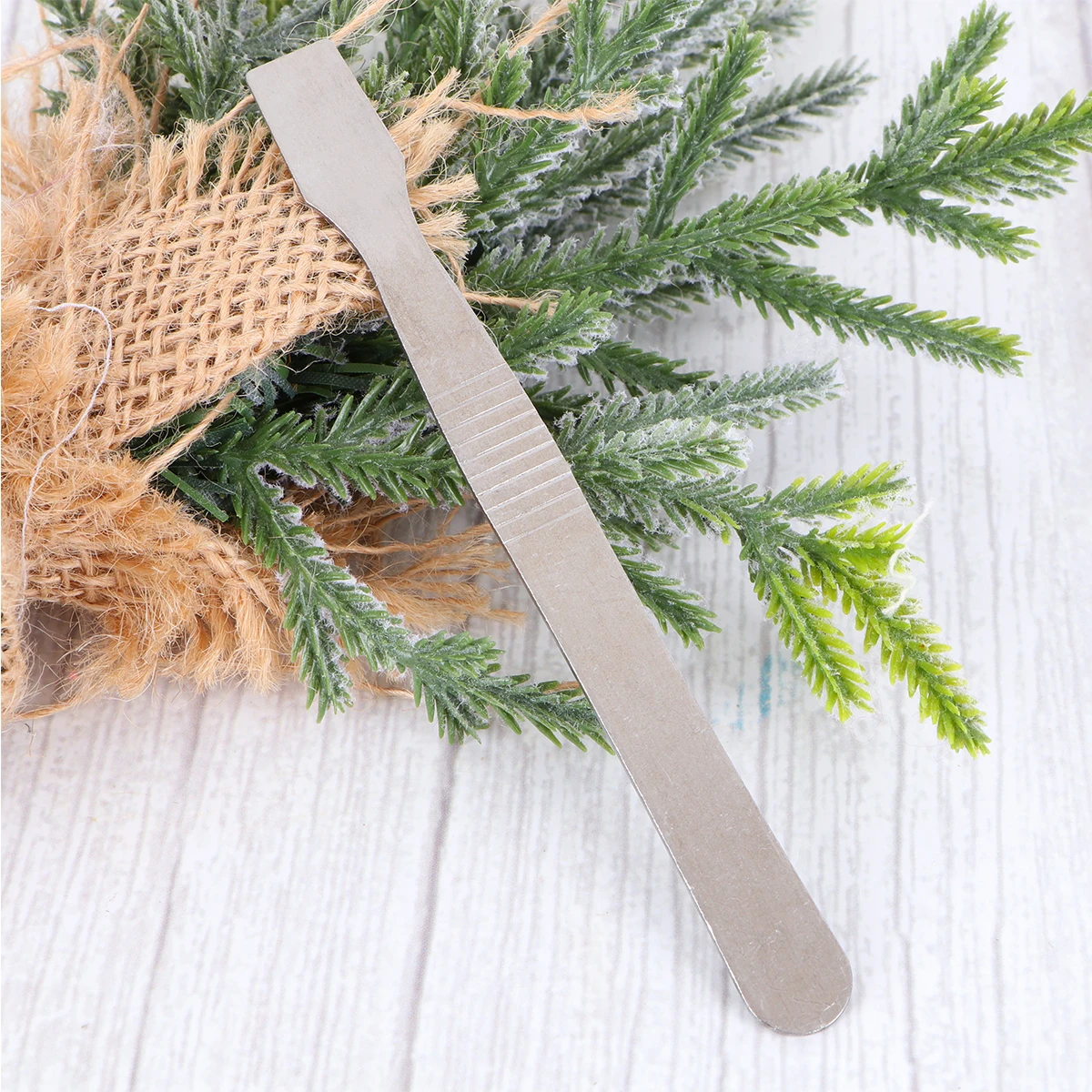 

1Pcs Durable Metal Clamshell Tool Solder Paste Scraper Open Shell Crowbar Ergonomic Design Anti-Slip Surface