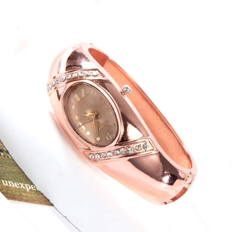 New Fashion Women Luxury Oval Rosy Crystal Casual Quartz Watch Ladies Students Stainless Steel Bracelet Watches Reloj Mujer Hot