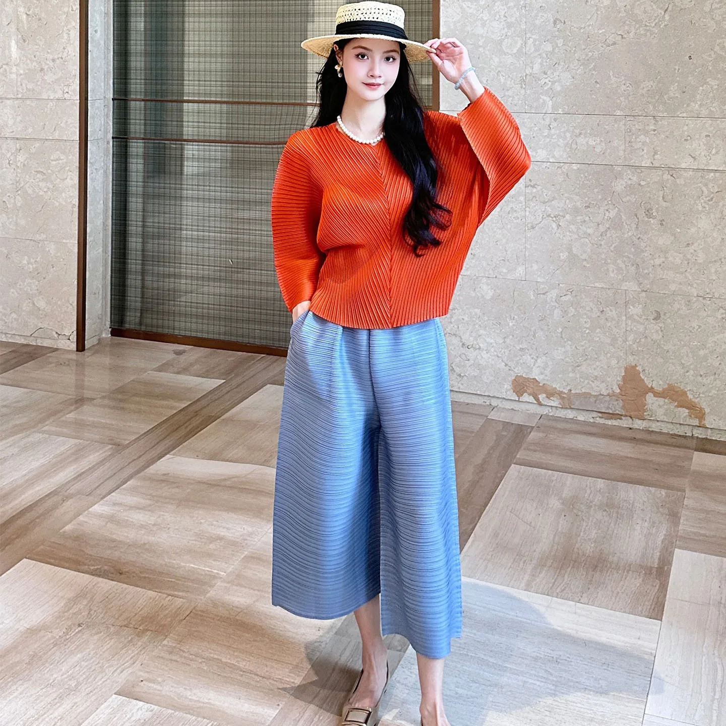 

Miyake Summer Japanese Ins Solid Color Long-sleeved Top Pleated Wear Miyake Summer Khaki Pleats Loose Blue Pants Pleated Suit