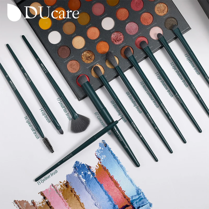 DUcare – kit de pinceaux de maquillage professionnels, poils synthétiques avec éponge et outils de nettoyage, tampon pour fond de teint, ombre à