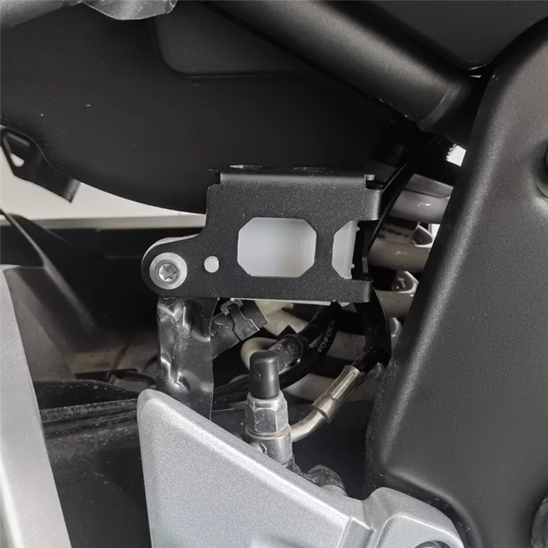 

Задняя защита бачка тормозной жидкости, защитная крышка, замена защитной крышки для VOGE Valico 525DSX DSX 525 DS525X DSX 525 DSX