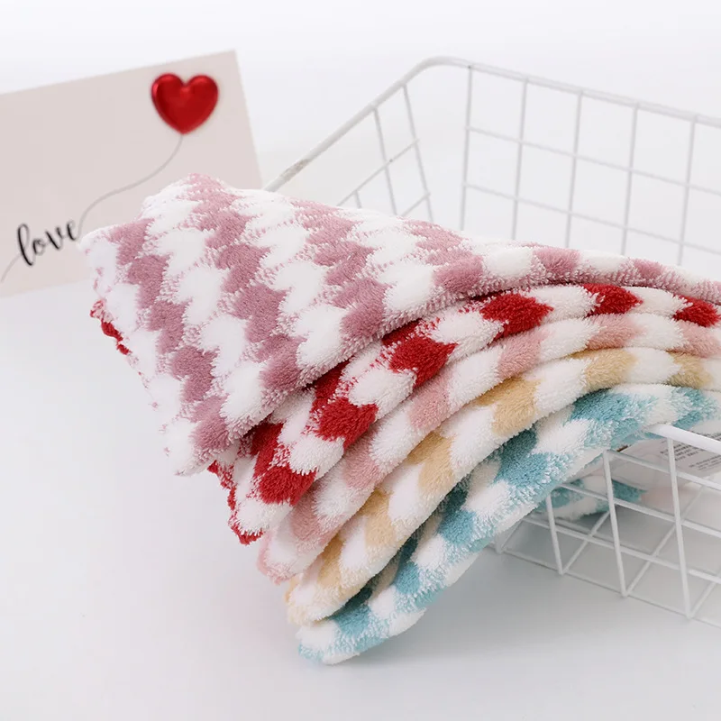 Love Pattern Microfiber Towels, Soft, Absorbent, Reusable,Machine Washable,Dish Cloths for Kitchen,Bathroom,Car,Window Cleaning