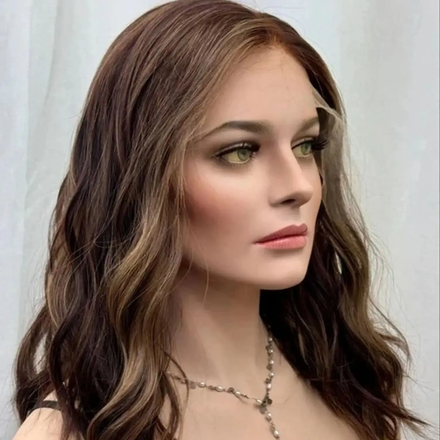 

Glueless Hairline Wig 13x4 Middle Part Ombre Brown Blonde Synthetic HD Lace Front Wig Invisible Transparent Lace Wig for Women