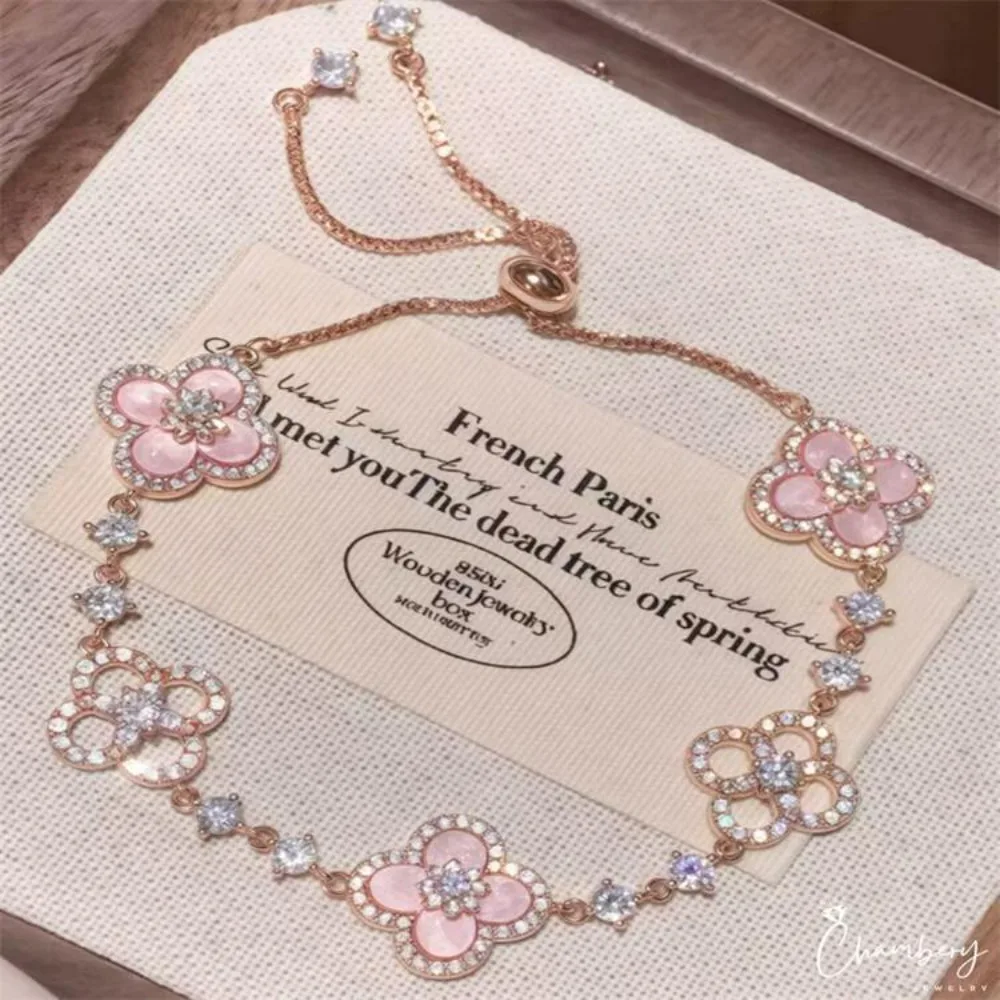 Glücks-Vierblatt-Armband, blumenförmig, handgefertigt, leicht, luxuriös, Kirschblüten-Rosa-Imitation, Beinu, Glücksgras-Armband