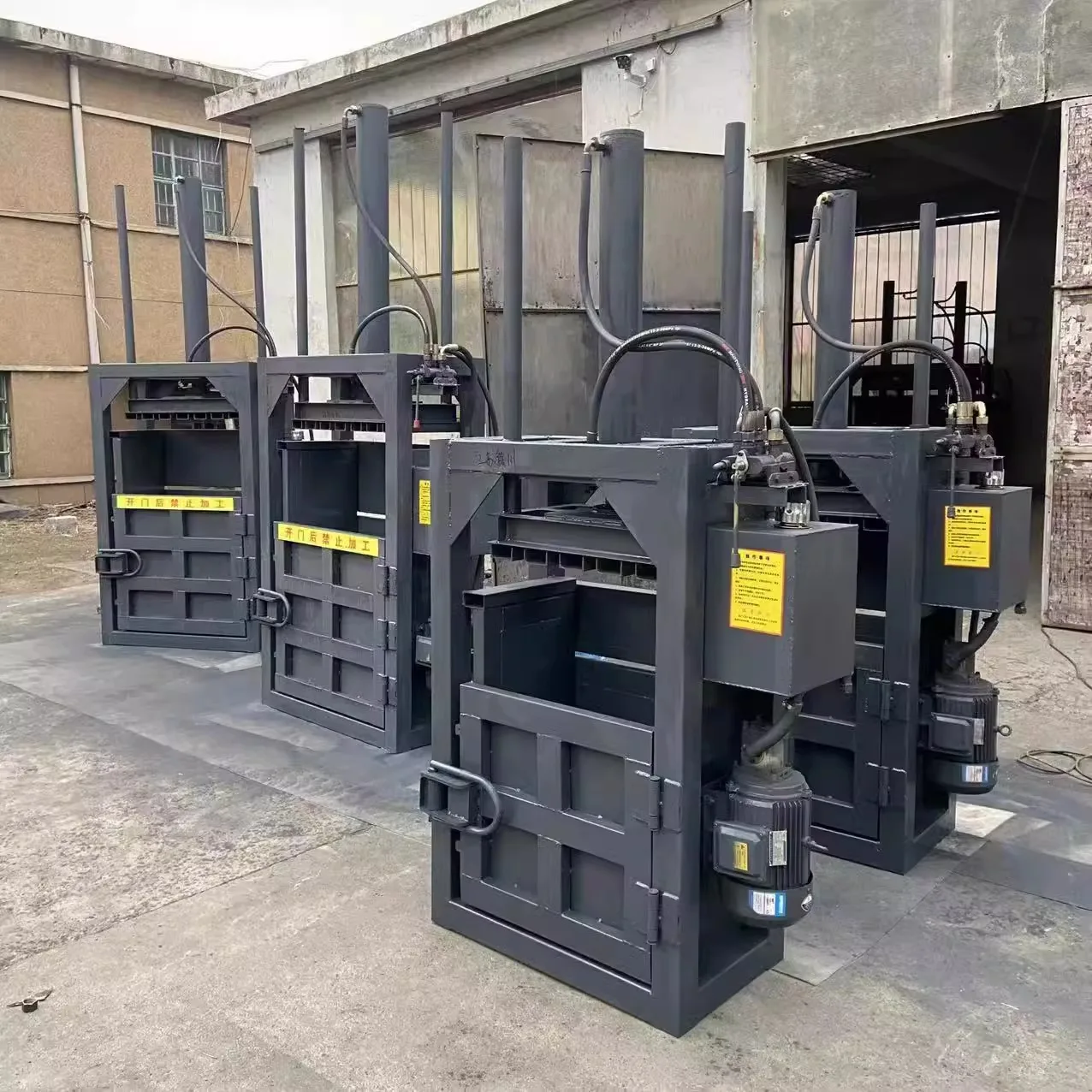 Automatische hydraulische Plastikflaschen-Ballenpresse/Kleinformationsverdichter für Abfallpapier