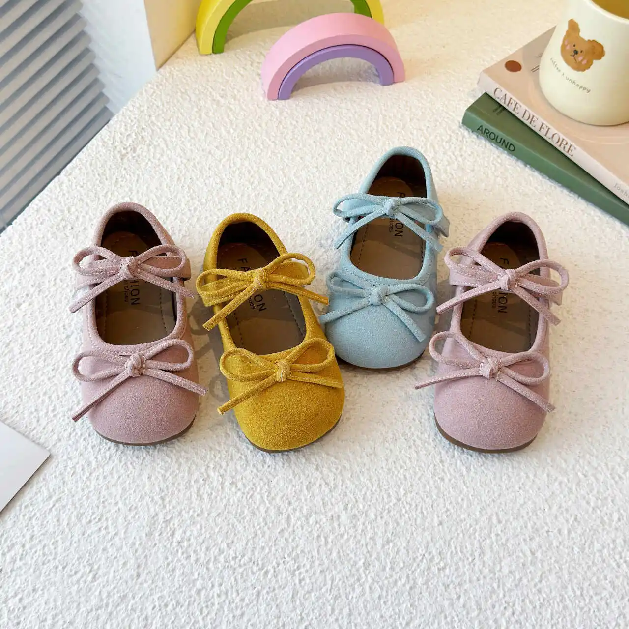 Double Bow Girls Leather Shoes with Anti Slip Soft Sole 2025 New Spring Autumn Outdoor Girls Casual Nubuck Leather Dance Shoes