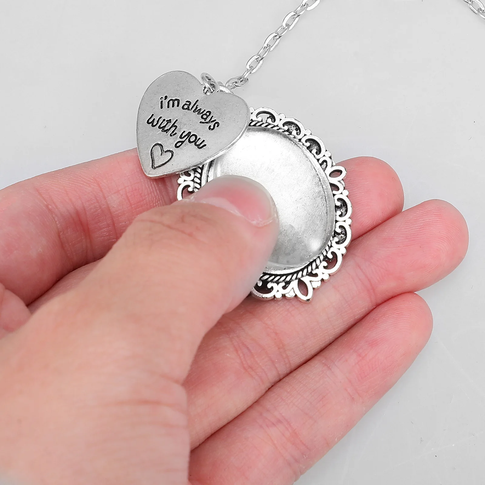 

2pcs Graduation Cap Pendant Diy Photo Charm Memorial Base Doctor Hat Pendant Grad Cap Decoration Diy Accessories Graduation