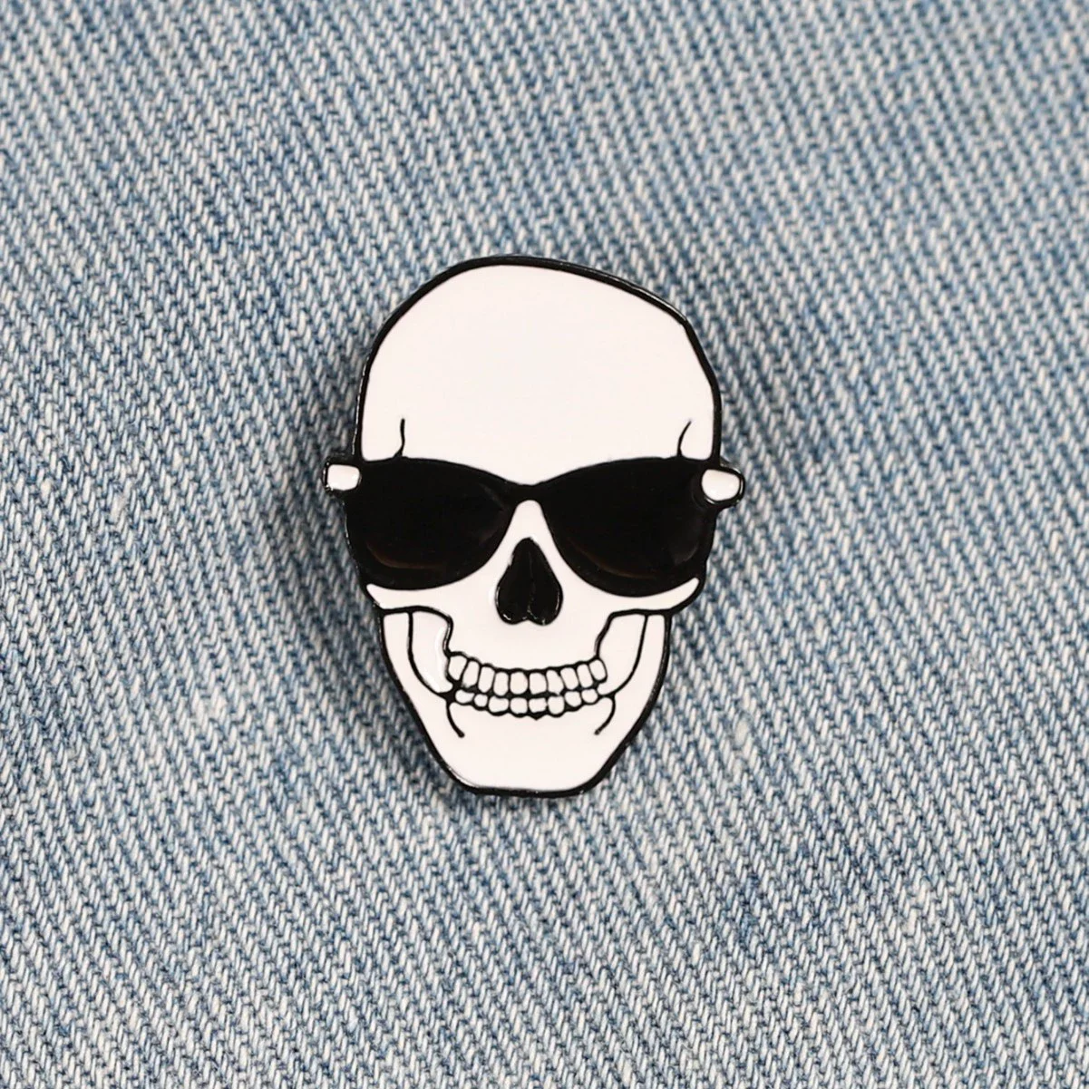 الرومانسية المظلمة أغمق أفضل شارة الجمجمة روز بروش معدني المينا دبوس القوطية رواية فيلم الرعب الهدايا والمجوهرات