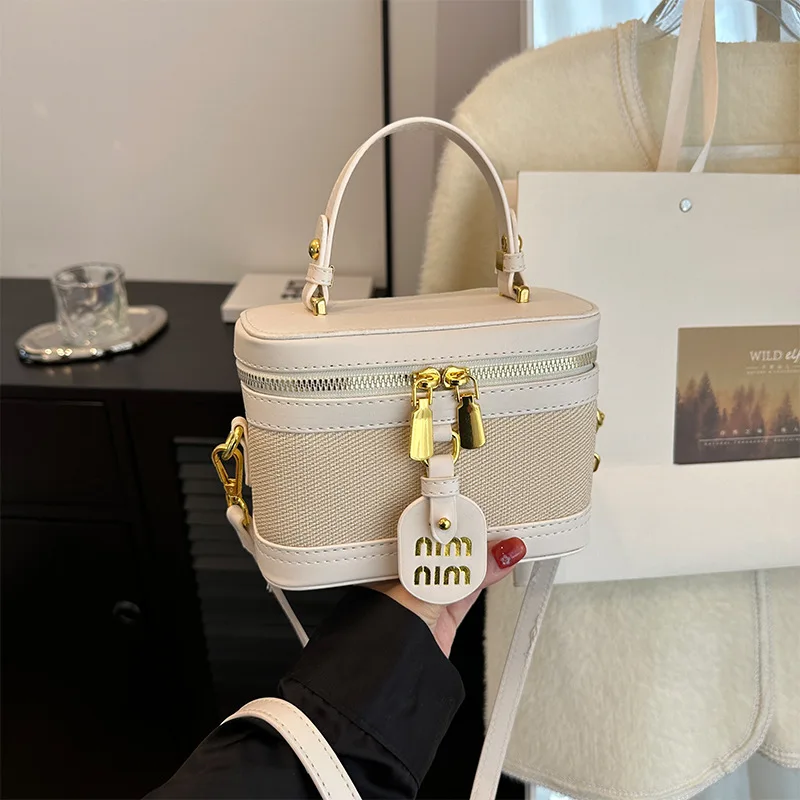 حقيبة يد هندسية 2025 SS، مقبض علوي قابل للتحويل متعدد الاتجاهات ومحفظة كروس للنساء، حقيبة حمل متعددة الاستخدامات ليلاً ونهارًا #1