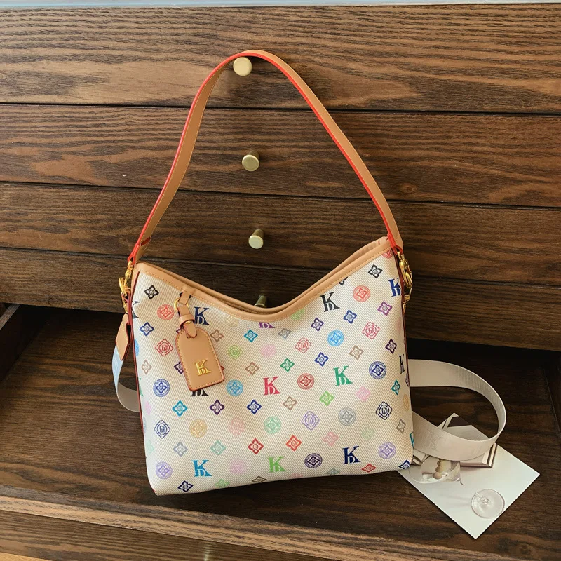 Premium Tote Bag Three-color Shopping Bag Commuter Large Capacity Fashion Underarm Bag One Shoulder Crossbody Bag