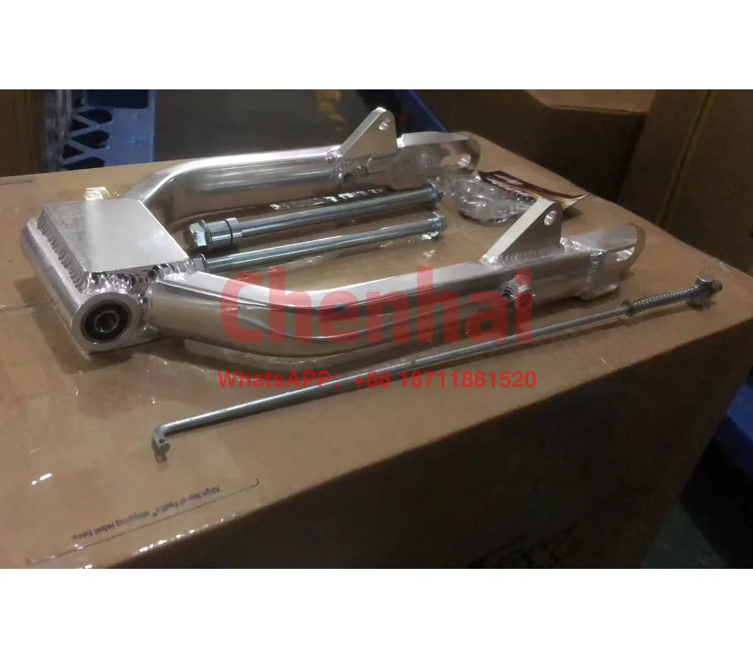 

Motor Alloy Swingarm Rear Rocker Arm For 10inch and 12inch wheel DAX 70 ST70 CT70 CF50 CF70