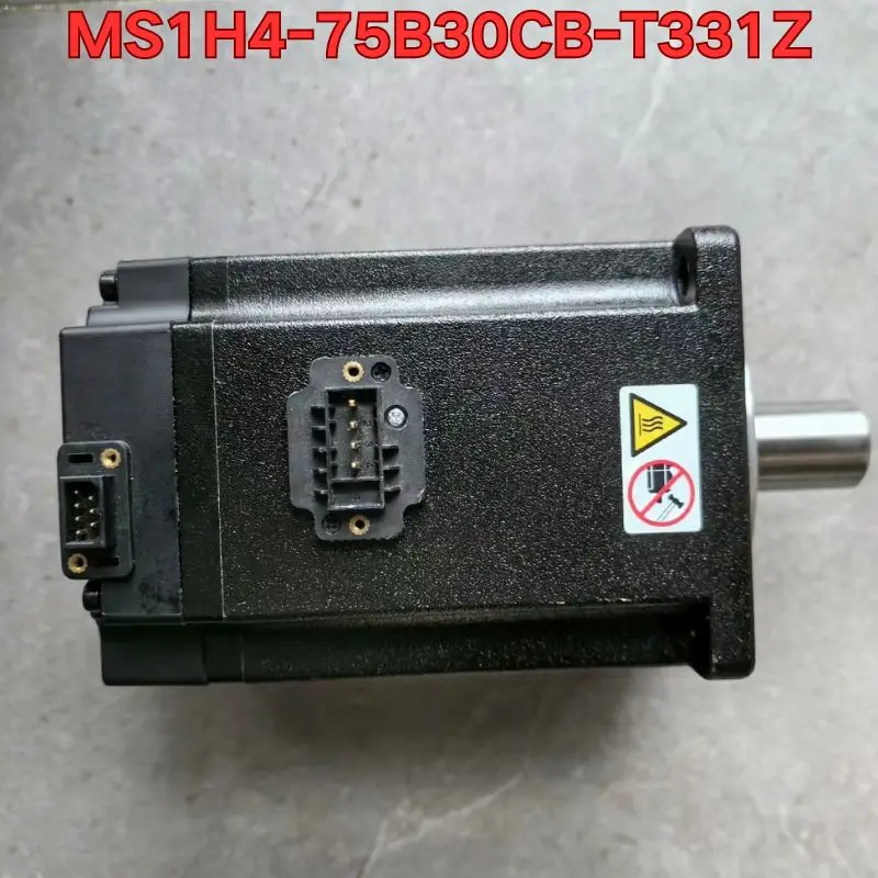 

Second-hand servo motor MS1H4-75B30CB-T331Z in good condition