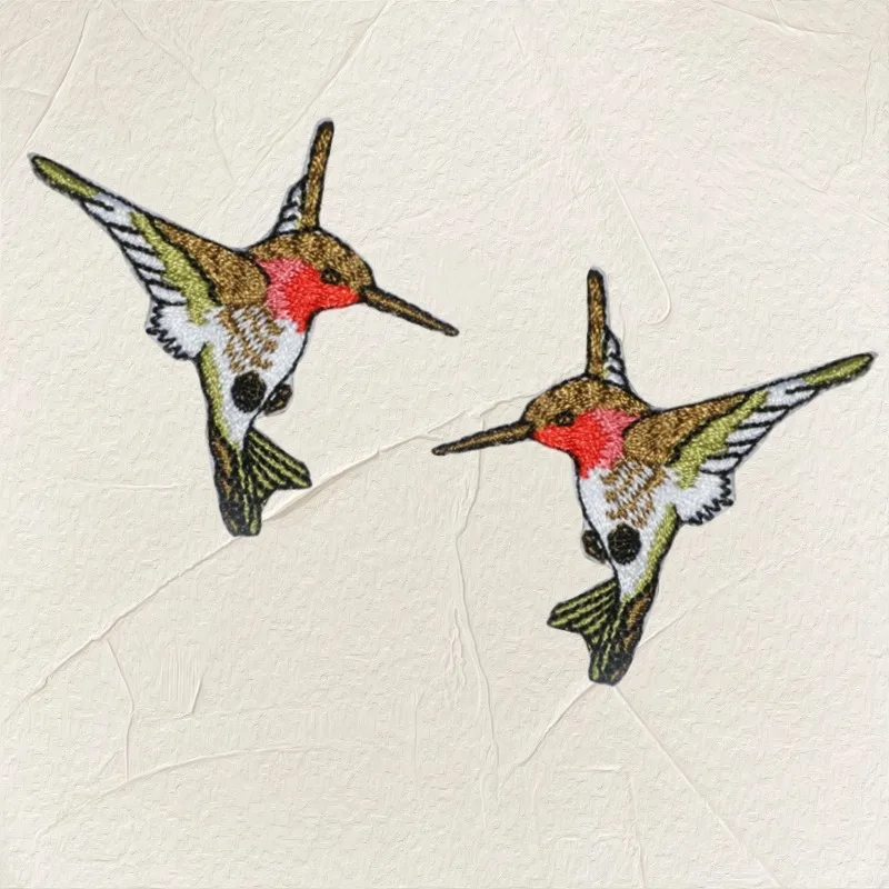 1 Paar symmetrische kleine Vögel bestickt Patch Eisen auf aufnähen Patches für Kleidung Cap Bag Schuhe DIY Geschenk Abzeichen mit Kleber