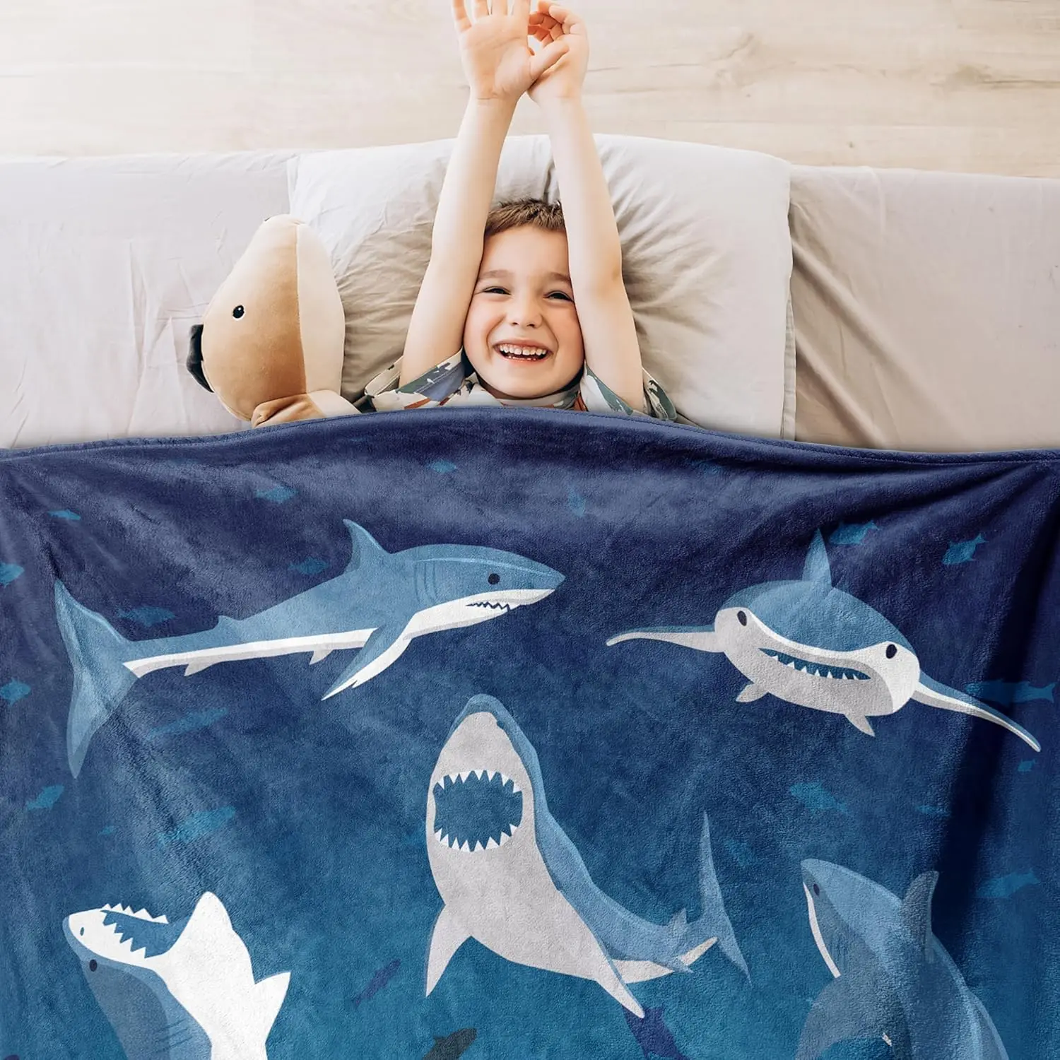 Shark Throw Blanket,  Blanket Fluffy Cozy Soft Warm Plush Lightweight Decorative Blanket Gifts for Women Men Boys Girls
