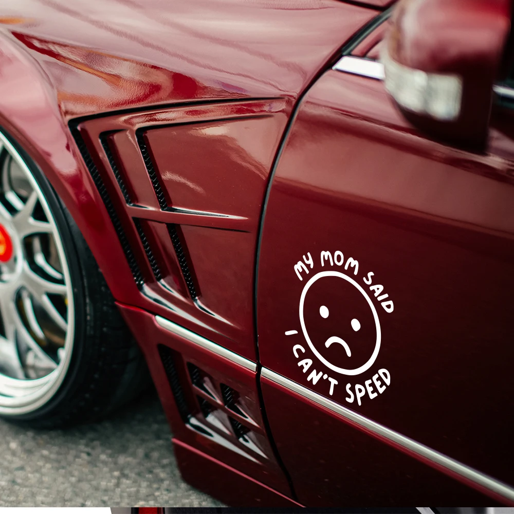 ملصق فينيل مقاوم للماء للسيارة ، ملصق ، مضحك ، قالت أمي أنه يمكنني السرعة ، الديكور للسيارة ، النوافذ ، الوفير ، إكسسوارات التصميم
