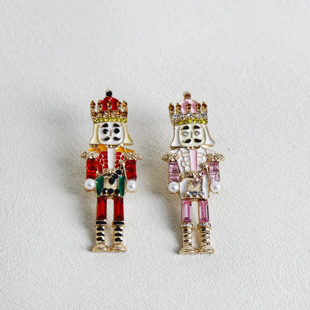 Broche de Cascanueces, alfileres esmaltados, insignias de solapa de películas divertidas, broches de Manga para mujer, accesorios de joyería de moda, regalos de navidad