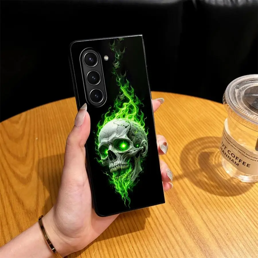 Case for Samsung Galaxy Z Fold 8 Ultra ZFold5 Z Fold 7 6 5 4 3 ZFold3 ZFold6 ZFold7 ZFold4 Phone Shell Funda Green Fire Skull