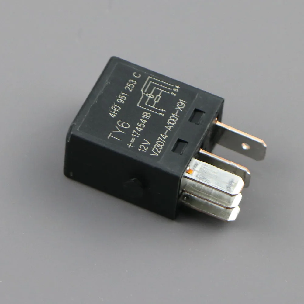 

Genuine 646 Headlight Washer Relay 4H0951253C For VW Audi SEAT SKODA Tiguan ID.3 ID.4 ID.7 Passat B8 Jetta Golf 8 MK8 A4/Avant