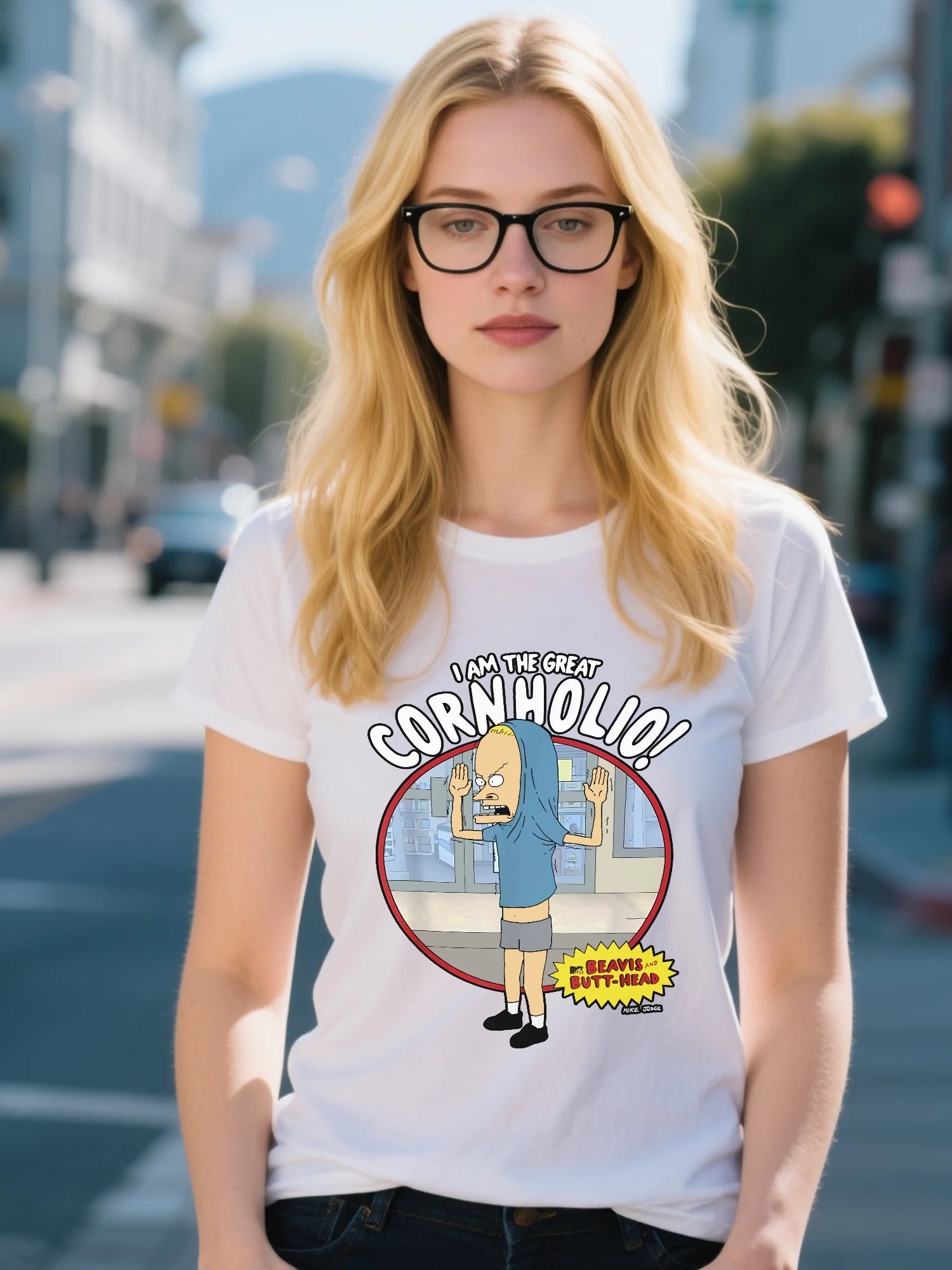 Hochwertiges weißes Damen-T-Shirt – High-Street-Camouflage-Print und roher Saum, schwere 280 g Bio-Baumwolle