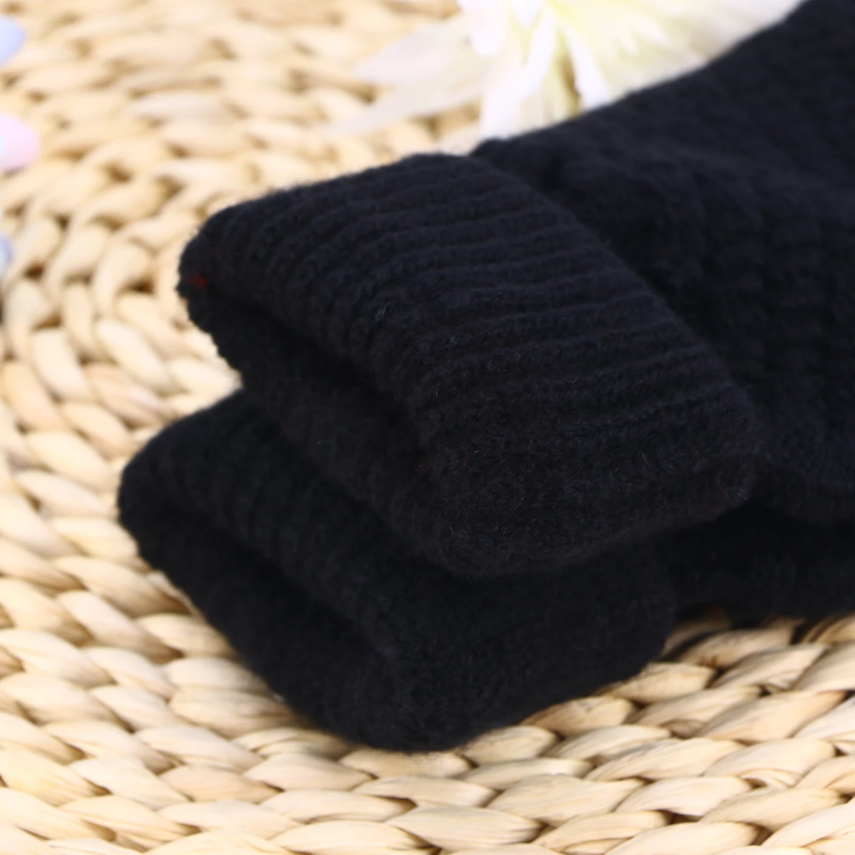 

Gloves Touch Screen Knitted for Women Black Mittens Winter Cable Fashion Cold Weather Fancy