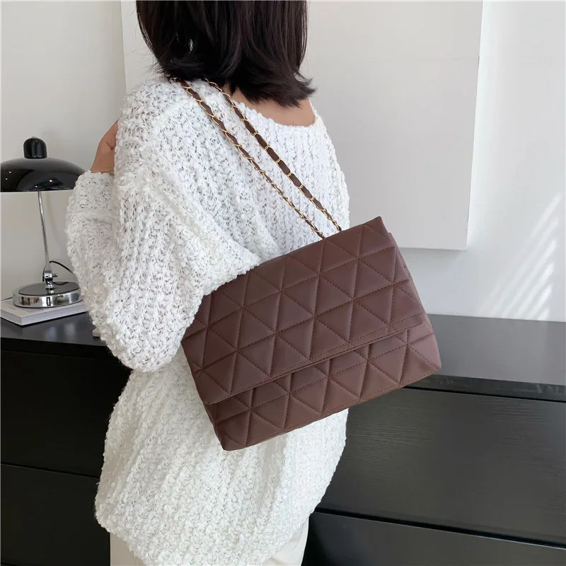 

Artificial Leather Retro Large Capacity Luxury Designer Lady Crossbody Bag Chain Handbags Letter Shoulder Shopper Flap Purse