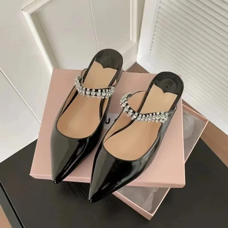 Sandalias tacón alto fino charol con purpurina – Estilo verano punta - imagen 4