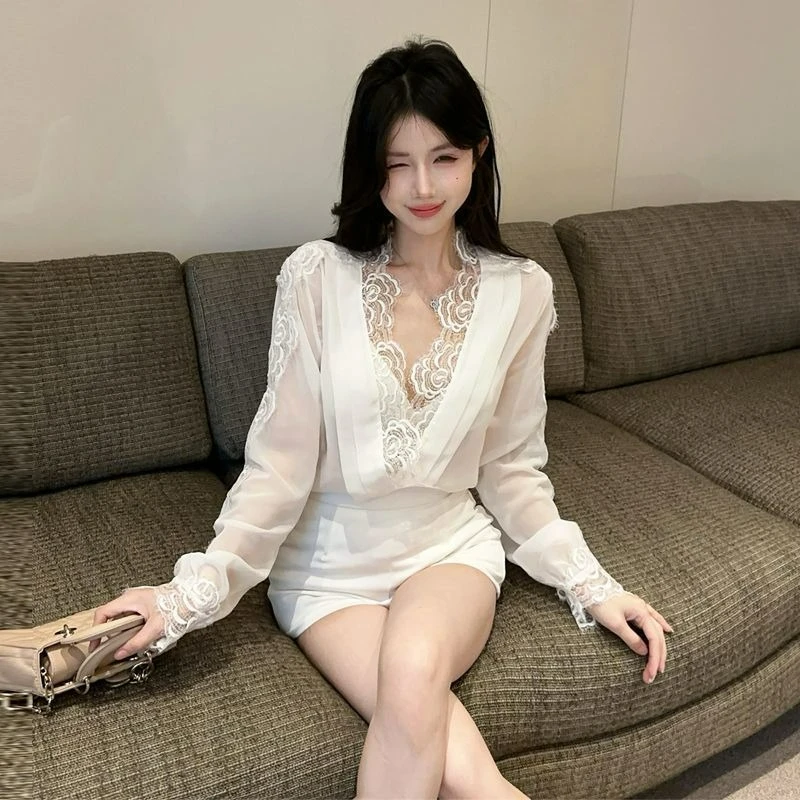 2026 Summer Pure Sexy Low-cut V-neck Top for Women Lace Shirt Court Wind Snow Fabric Shirt Hot Shorts Two-piece Sets