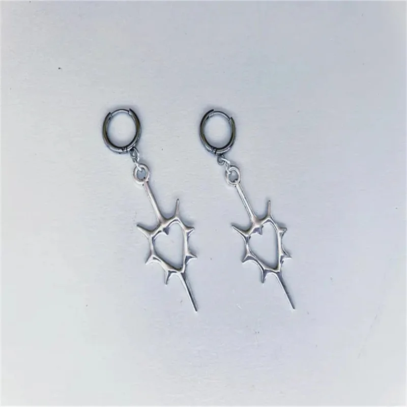 Goth Thorn Heart Earrings Korean Fashion Cross Earrings for Women Punk Charms Earring Grunge Jewelry Hip Hop Vintage Accessories