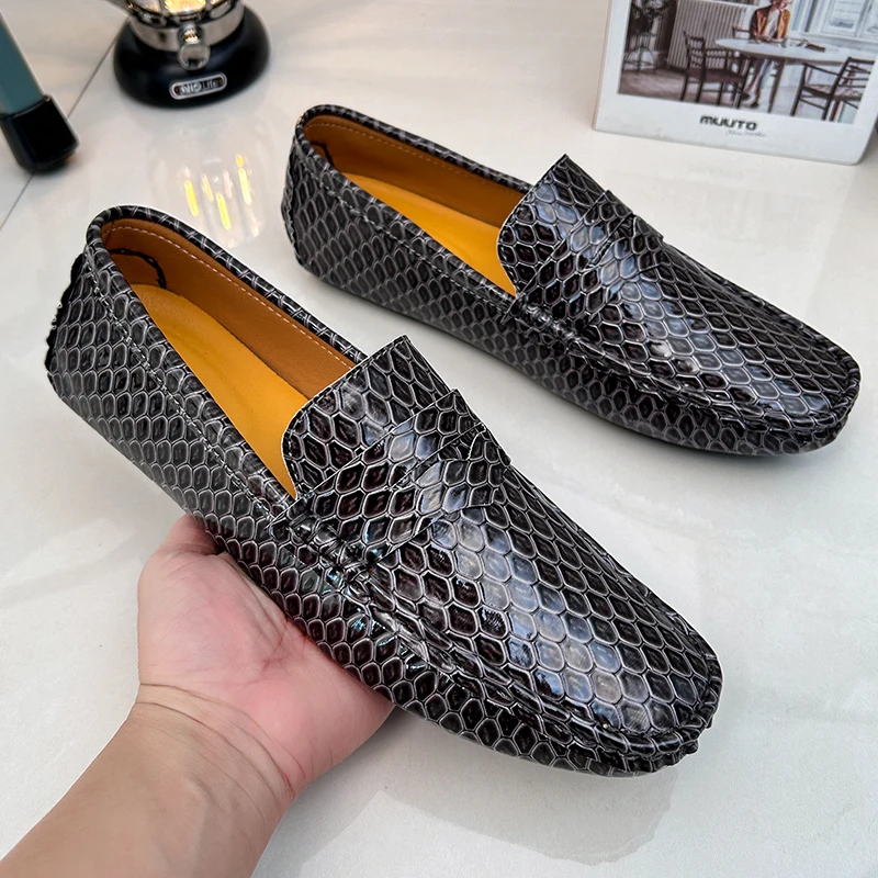 

YRZL Loafers Men Handmade Leather Loafer Casual Driving Flats Slip-on Shoes Luxury Comfy Moccasins Black Loafers Shoes for Men