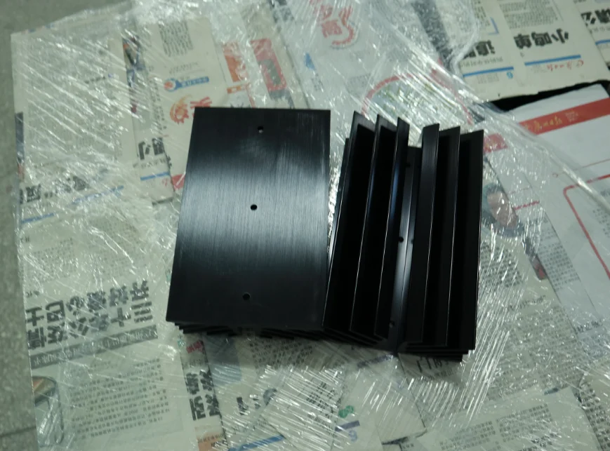 1 Stück schwarzer Pass Hochleistungs-Verstärker der Klasse A/Kühler 194 x 50 x 75 mm