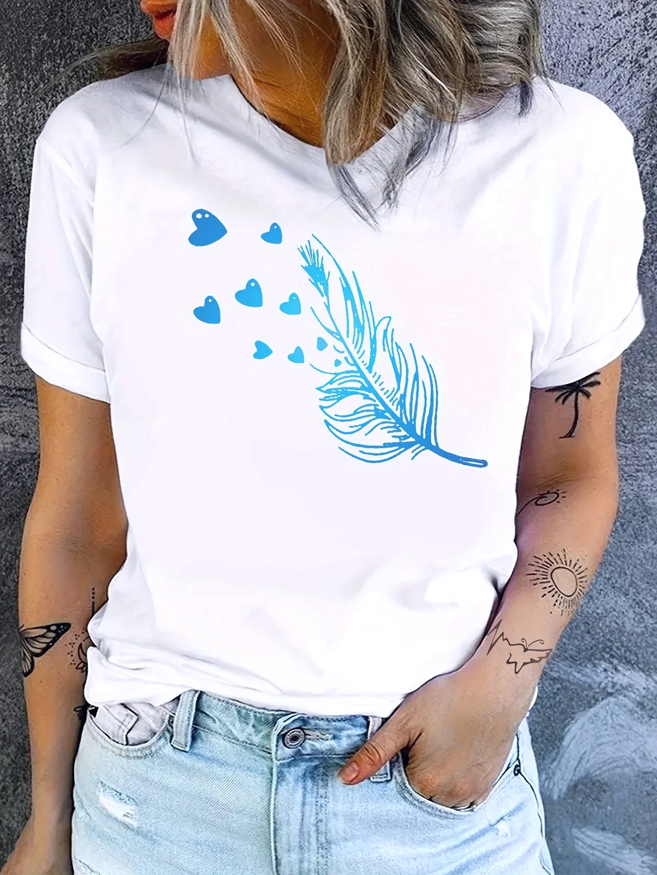 Blue Feather & Hearts Women's AestheticsTee Delicate Graphic Soft Romantic Print for Casual Daily Wear Oversized Printed T-shirt