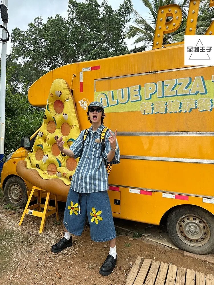 مدينة بوي شيك العصرية الدنيم السراويل خمر الأزهار طباعة Capris مثير الشارع الشهير الصيف السراويل الأزرق السفر الأزواج للجنسين السراويل