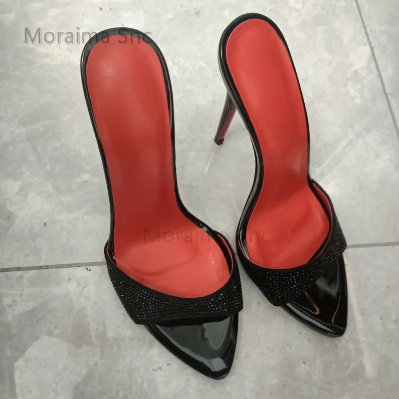 Pantofole a spillo con strass neri a punta da donna Sandali estivi con tacco alto alla moda sexy Pantofola stile lussuoso per le donne