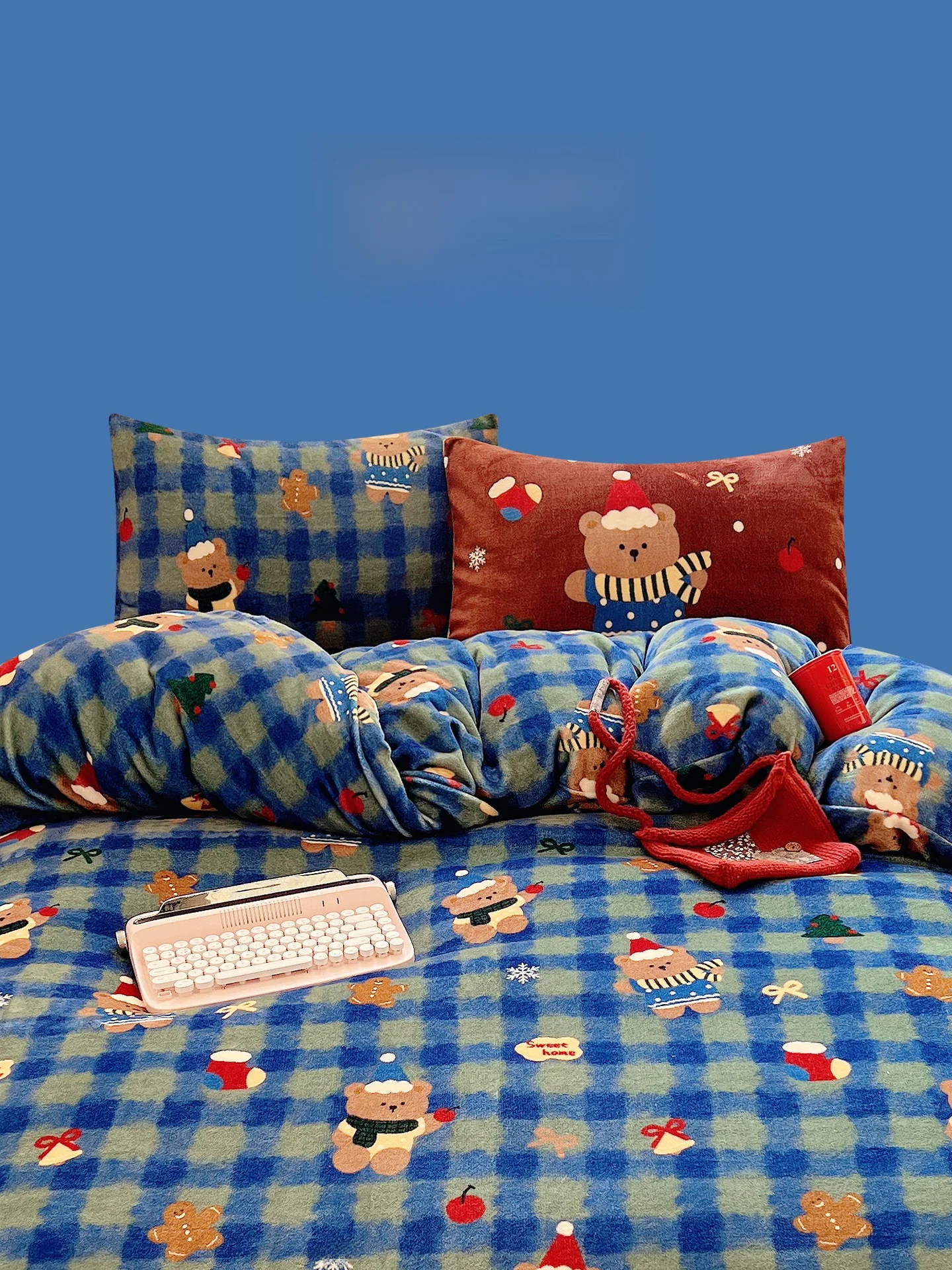 

Zoeo Milk Velvet Four-Piece Set Cartoon Winter Christmas Brown Bear Plaid Bedding Coverlet Duvet Protector Versatile Bedding Set