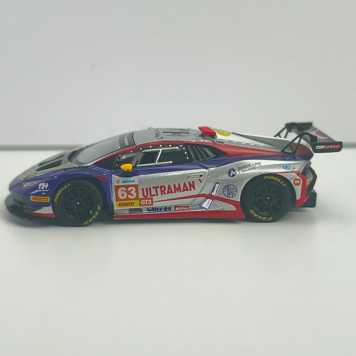 1:64 simulation Lamborghini Huracan GT3 EVO2 alloy rally car model with removable static ornament on the back cover