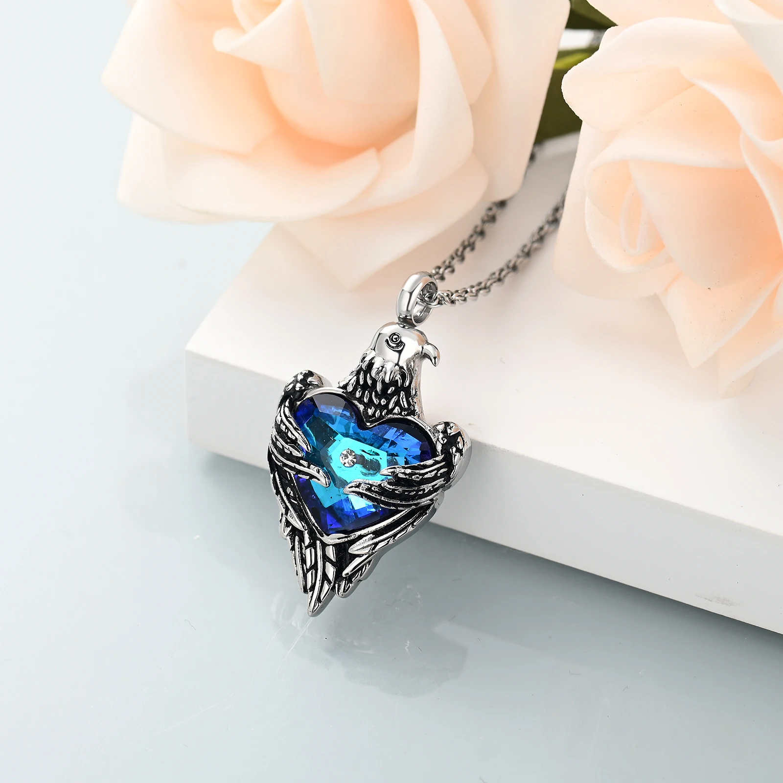 Eagle Crystal Heart Memorial Cremation Jewelry Urns For Ashes Urn Necklace Customize Vintage Stainless Steel Keepsake