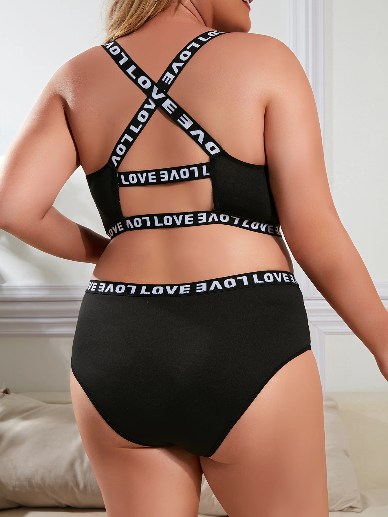 Fashion Sports Lingerie Set Women\'s Plus Size Bra Sexy Letter Tape Criss Cross Back Two Piece Set Comfortable Underwear Suit