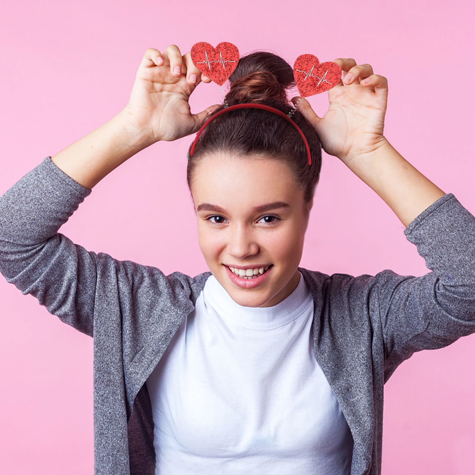 

Charming Heart Headband For Women Valentines Day Costume Accessories Love Heart Hair Band For Party Wedding Celebration