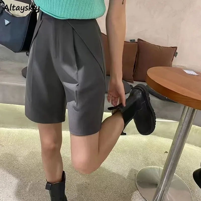 

Shorts Women Folds Straight High Waist Summer Baggy Draped Korean Fashion Office Ladies Unisex Cool Simple Solid 3XL Commuting