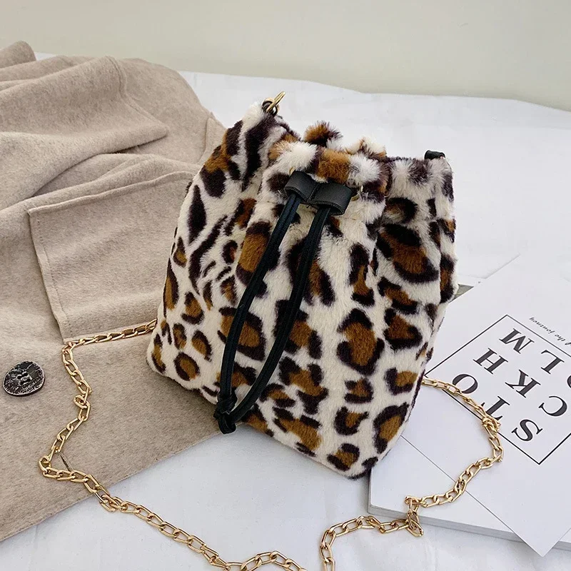 Leopard Trendy Velvet Bucket Youth Crossbody Bag Hot Selling Fashion Shoulder Bag Light Luxury Personalized Commuter Handbag