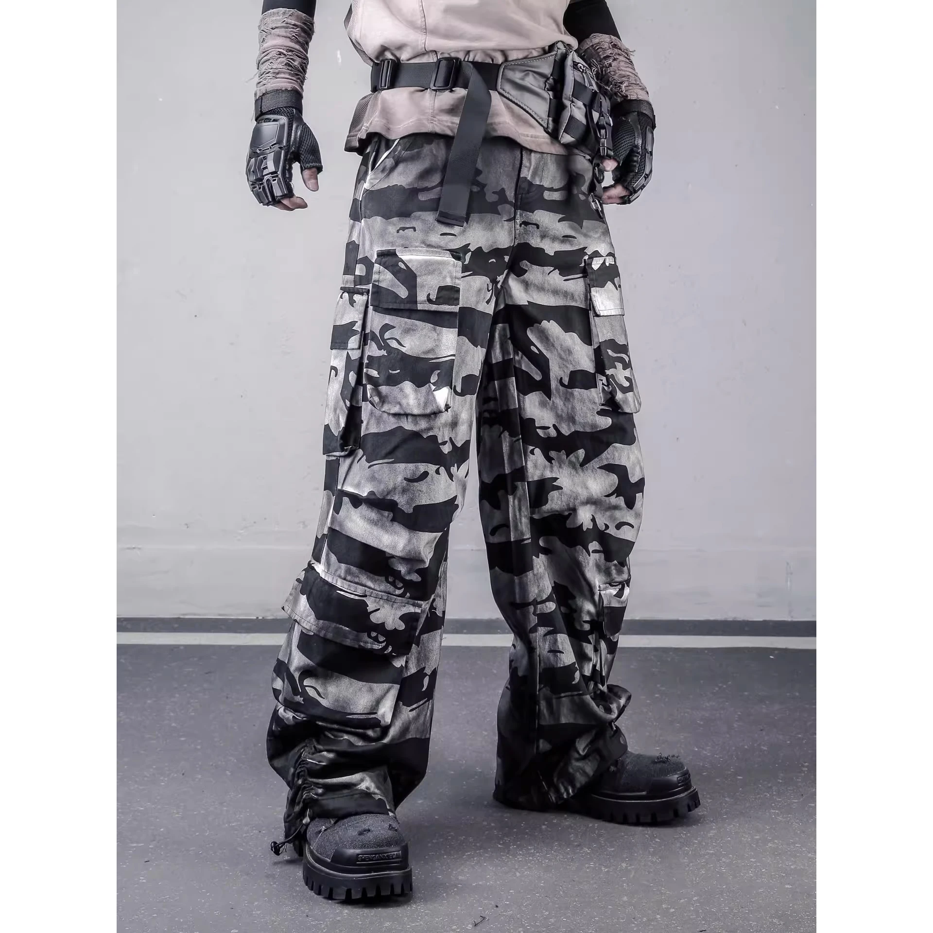ヴィンテージ メンズ カモフラージュ カーゴパンツ グランジ - Cargo Jogger Pants のレビューと価格