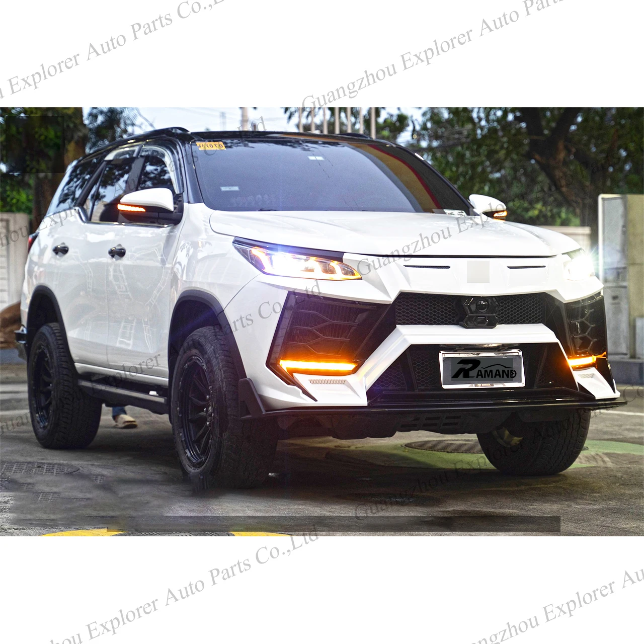 Bodykit Fortuner16-23 Convert to Lamborghini Facelift for Fortuner Body Kit 2017